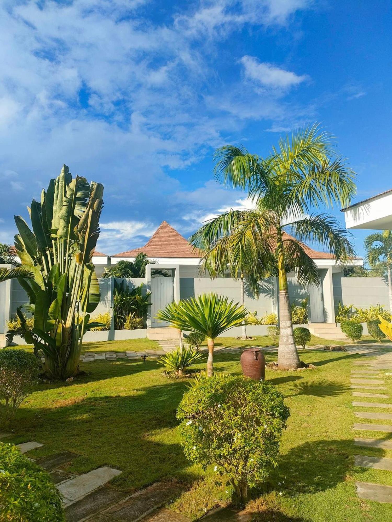 Pineale Villas, Resort And Spa 팡라오 외부 사진